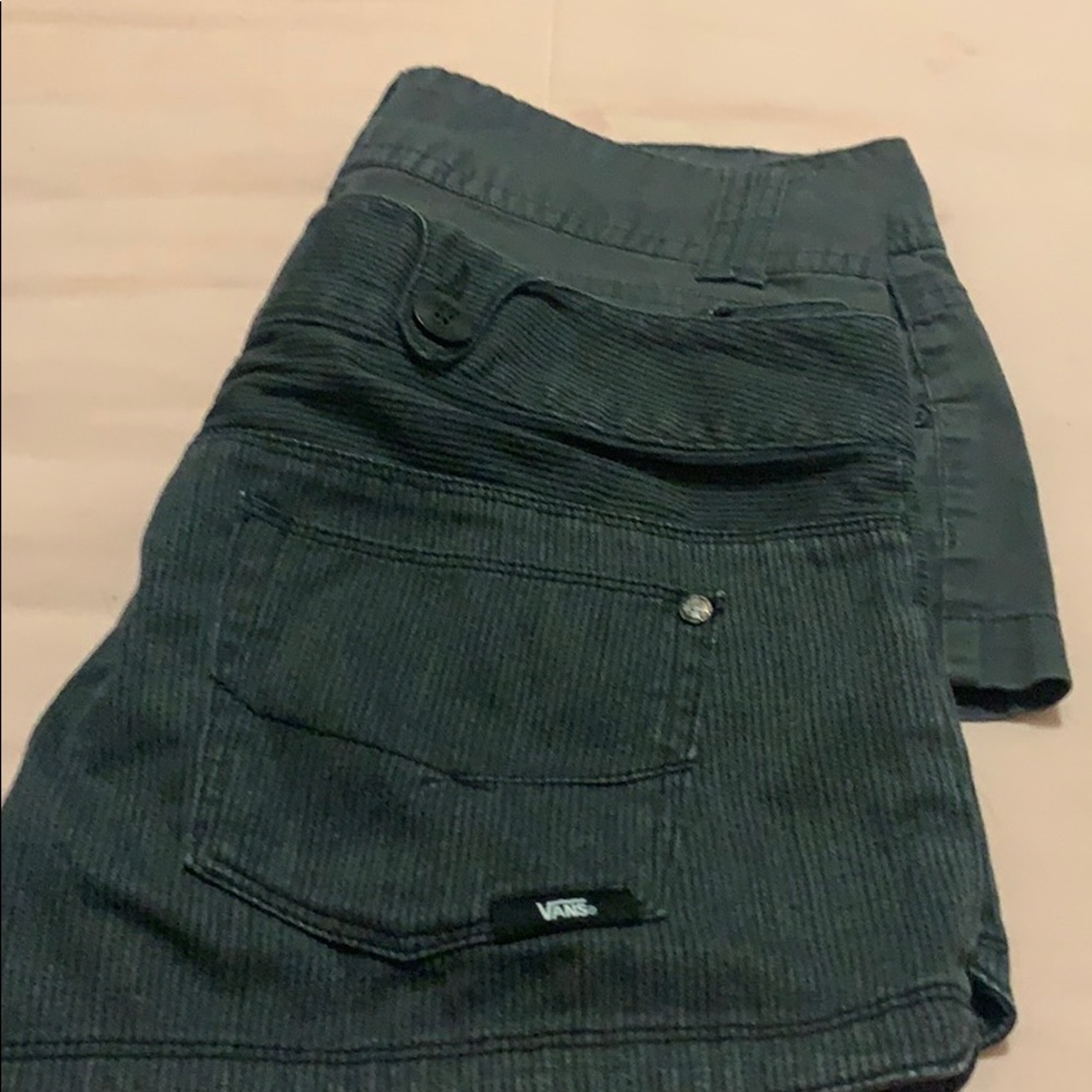 bundle of 2 shorts vans and jolt